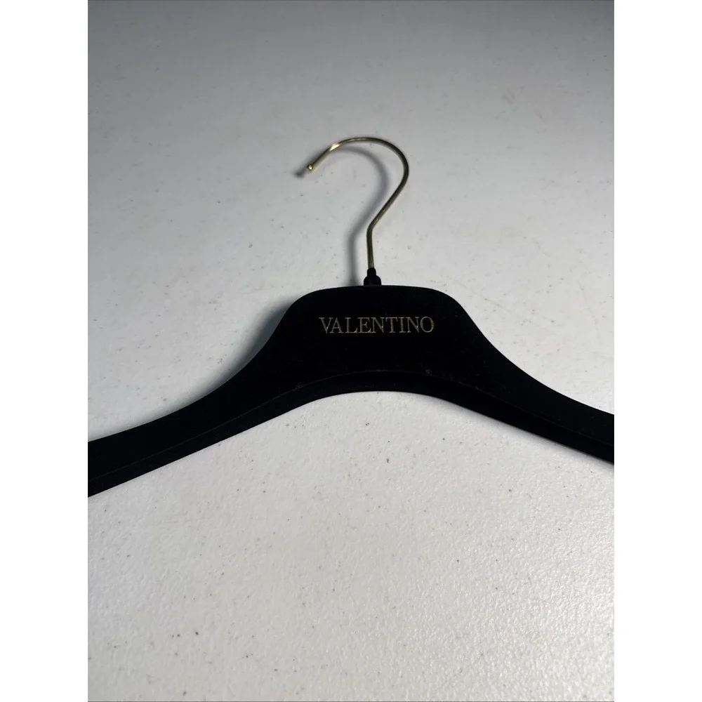 Authentic Luxury Hangar - Valentino,